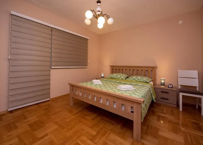 Traveler * Σπλιτ