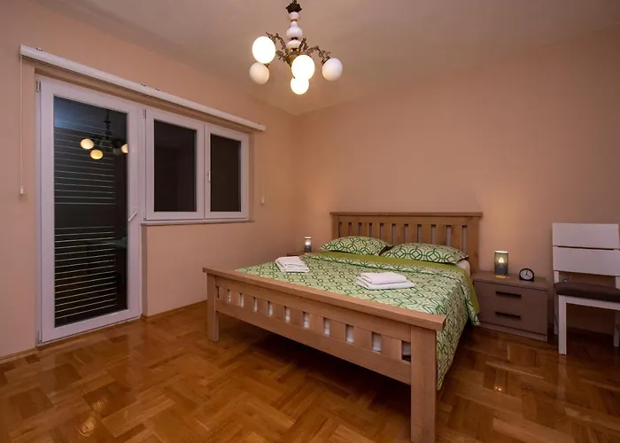 Traveler Διαμέρισμα *